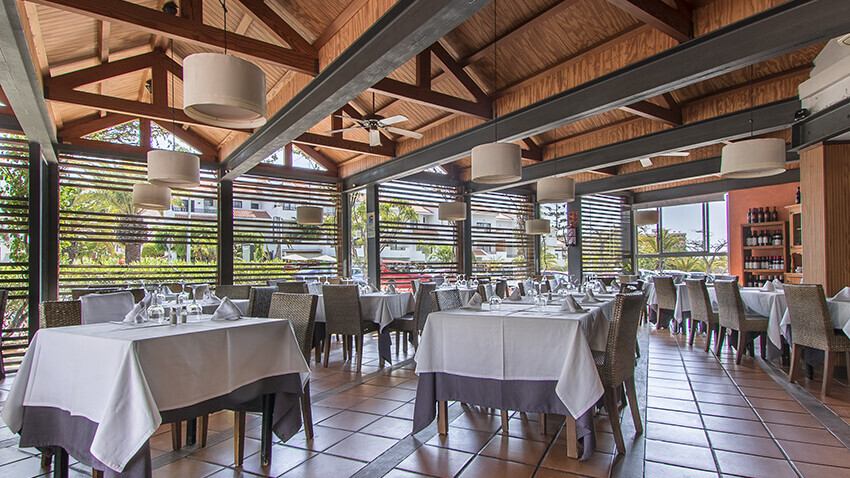 HG Tenerife Sur Apartments